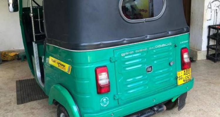 BAJAJ 2015 4 STROKE
