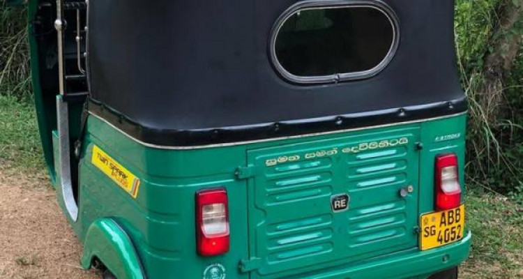 BAJAJ 2015 4 STROKE