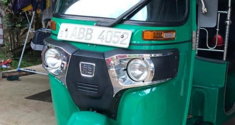 BAJAJ 2015 4 STROKE