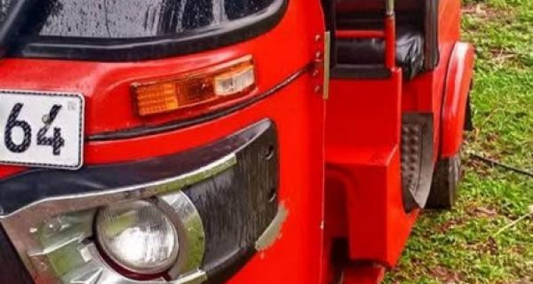 BAJAJ 2015 4 STROKE
