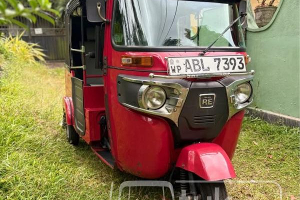 BAJAJ 2016 4 STROKE