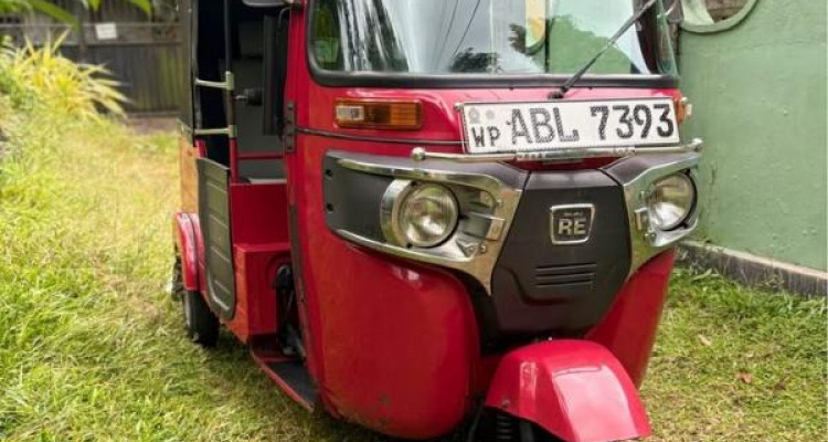 BAJAJ 2016 4 STROKE