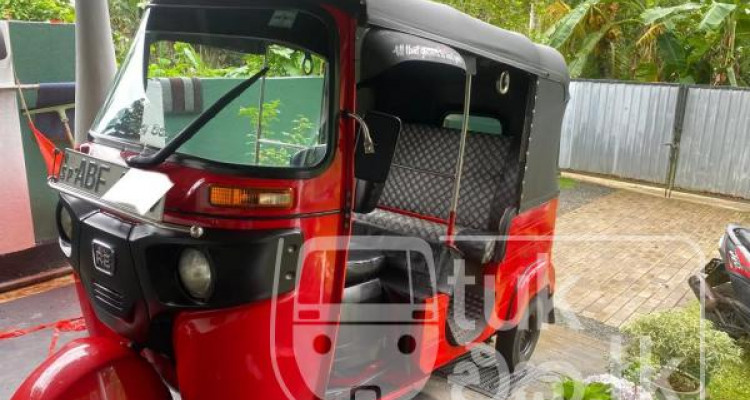 BAJAJ 2015 4 STROKE