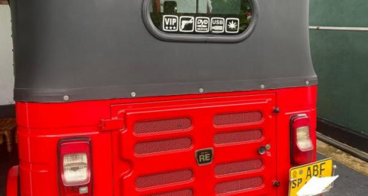 BAJAJ 2015 4 STROKE