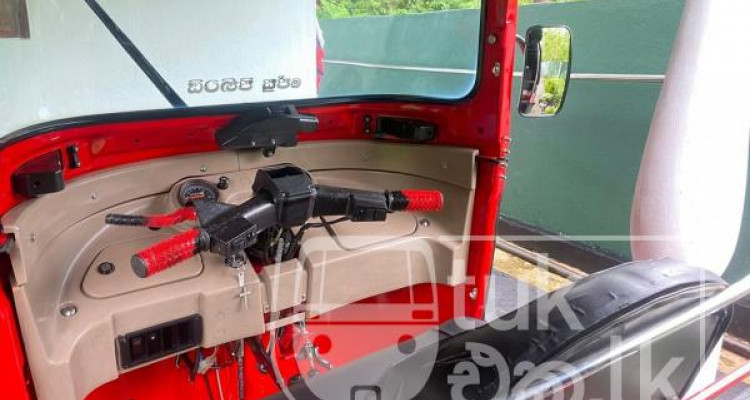 BAJAJ 2015 4 STROKE