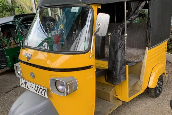PIAGGIO 2011 APE