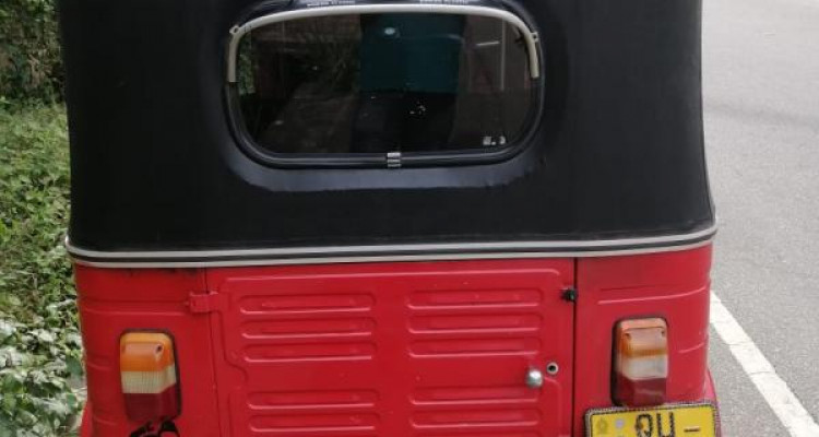 BAJAJ 2009 4 STROKE