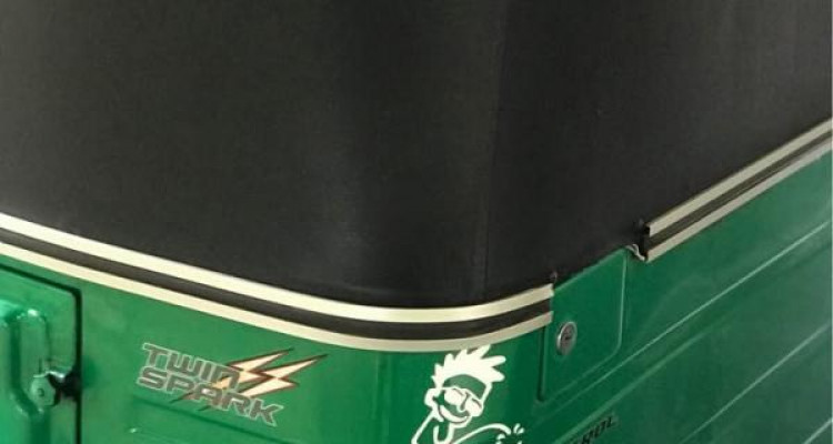 BAJAJ 2018 4 STROKE