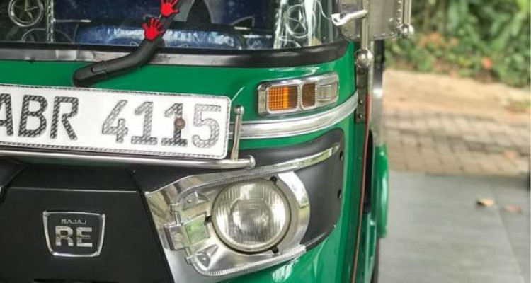 BAJAJ 2018 4 STROKE
