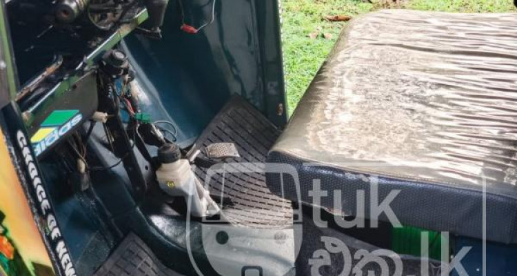 BAJAJ 2005 2 STROKE