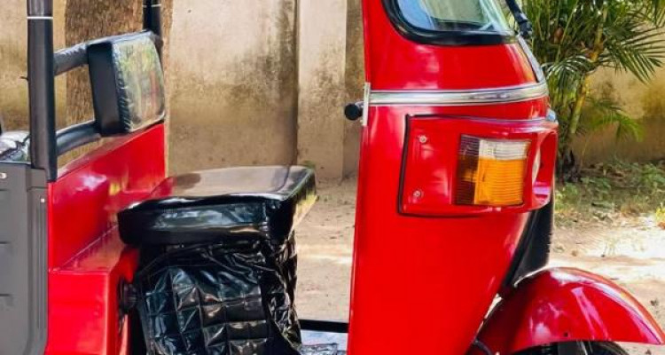 BAJAJ 2013 4 STROKE