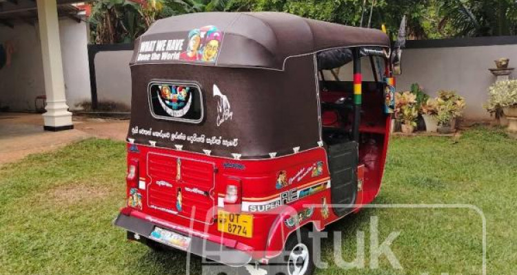 BAJAJ 2009 4 STROKE