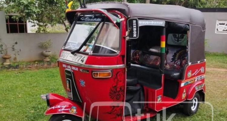 BAJAJ 2009 4 STROKE
