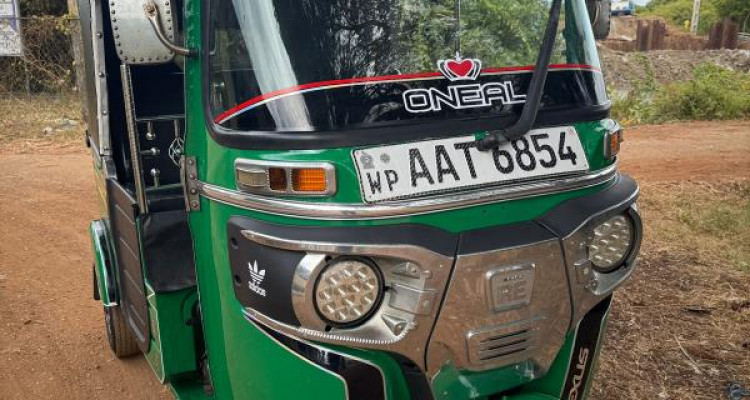 BAJAJ 2014 4 STROKE