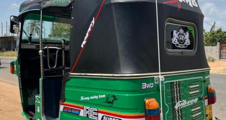 BAJAJ 2013 4 STROKE