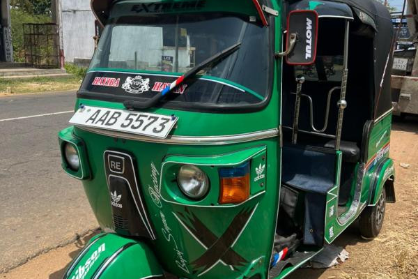 BAJAJ 2013 4 STROKE