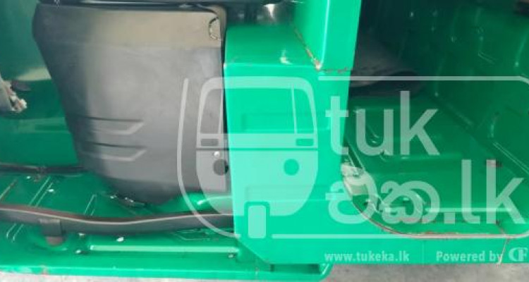 BAJAJ 2016 4 STROKE