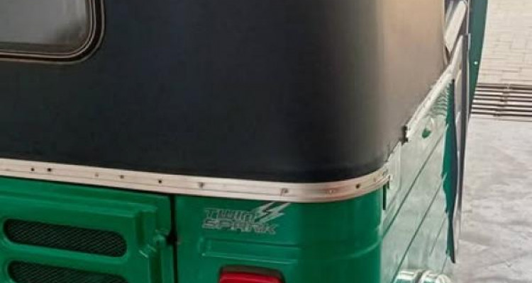 BAJAJ 2016 4 STROKE