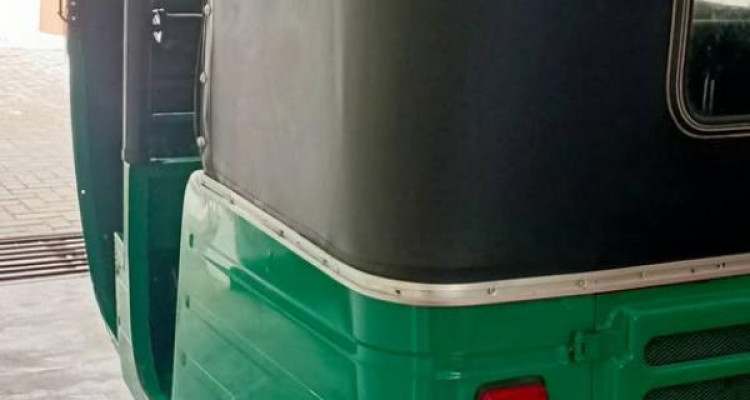 BAJAJ 2016 4 STROKE