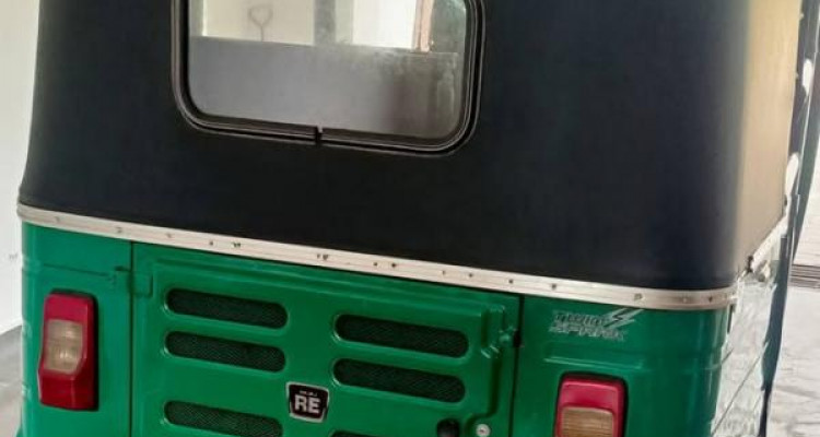 BAJAJ 2016 4 STROKE