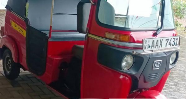 BAJAJ 2015 4 STROKE