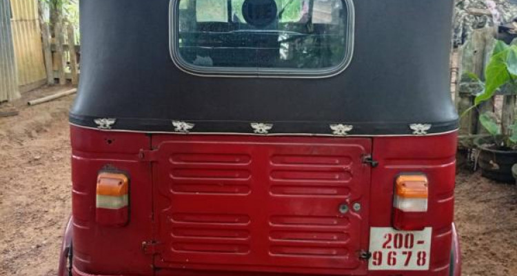 BAJAJ 1995 2 STROKE