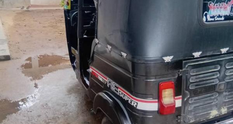 BAJAJ 2015 4 STROKE