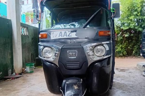 BAJAJ 2015 4 STROKE