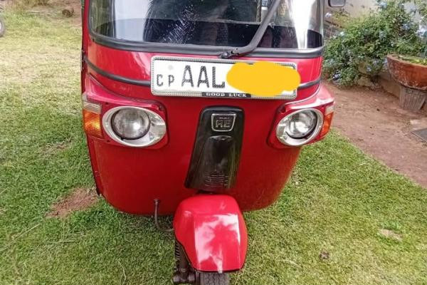 BAJAJ 2013 4 STROKE