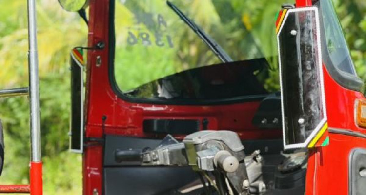 BAJAJ 2015 4 STROKE
