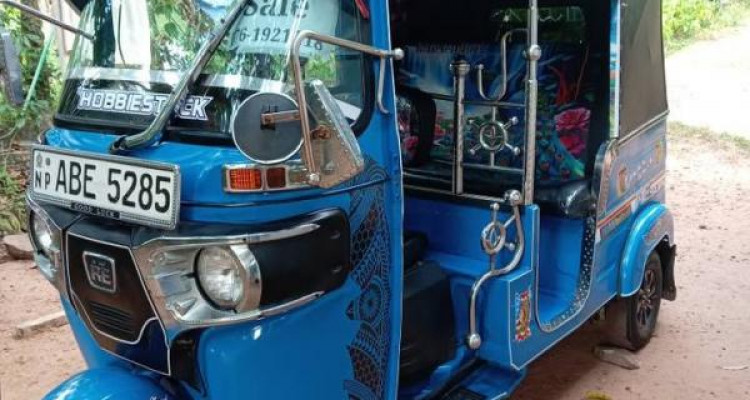 BAJAJ 2015 4 STROKE