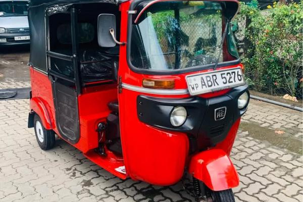 BAJAJ 2018 4 STROKE