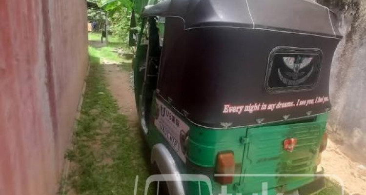 BAJAJ 2012 4 STROKE
