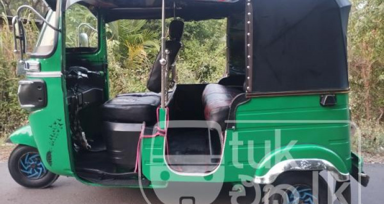 BAJAJ 2018 4 STROKE
