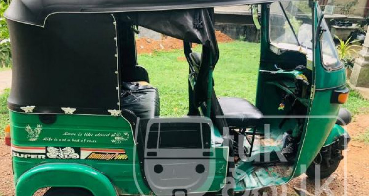 BAJAJ 2005 2 STROKE