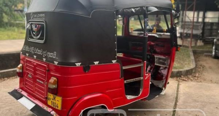 BAJAJ 2004 2 STROKE