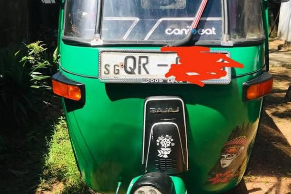 BAJAJ 2009 4 STROKE