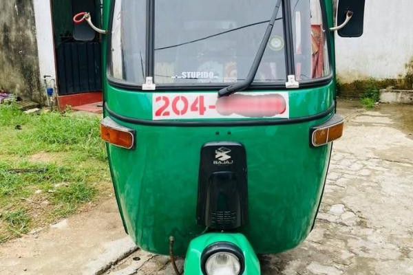 BAJAJ 1998 2 STROKE