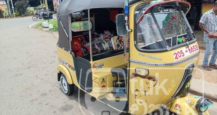 BAJAJ 1999 2 STROKE