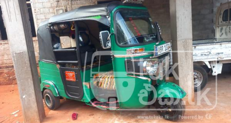 BAJAJ 2018 4 STROKE