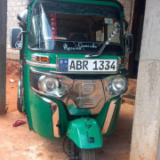 BAJAJ 2018 4 STROKE