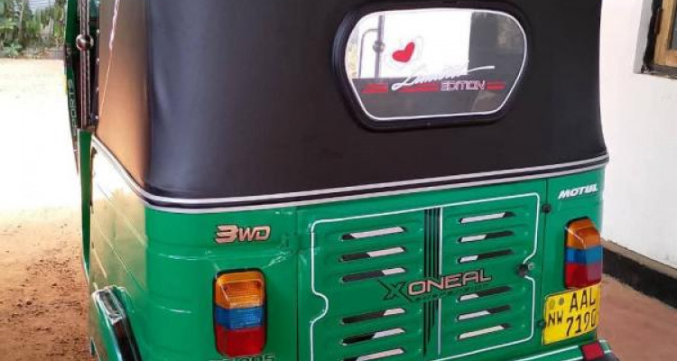 BAJAJ 2013 4 STROKE