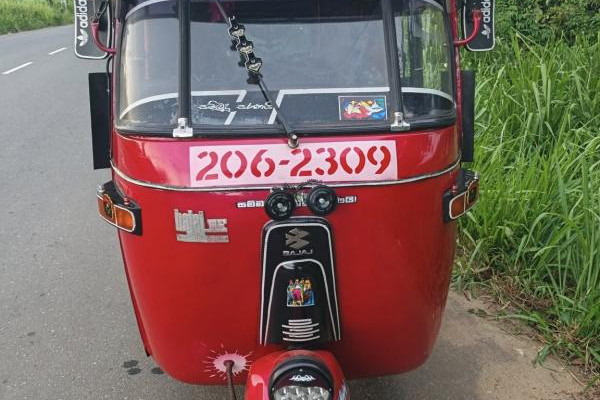 BAJAJ 1999 2 STROKE