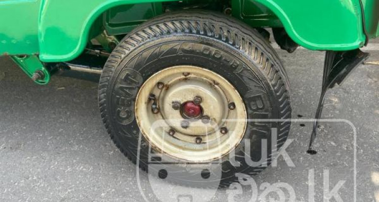 BAJAJ 2018 4 STROKE