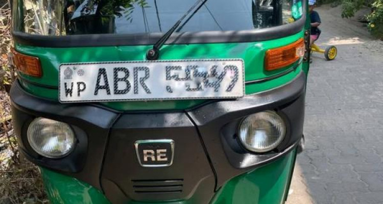 BAJAJ 2018 4 STROKE