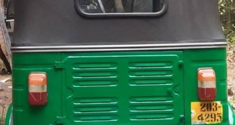 BAJAJ 1996 2 STROKE