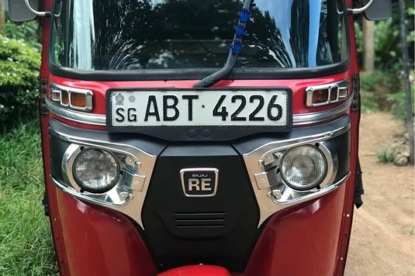BAJAJ 2019 4 STROKE