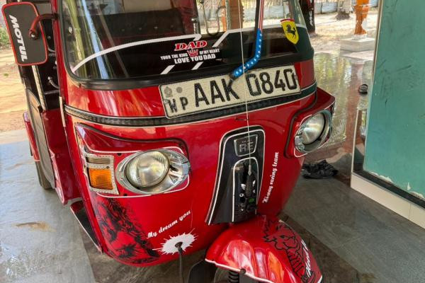 BAJAJ 2013 4 STROKE