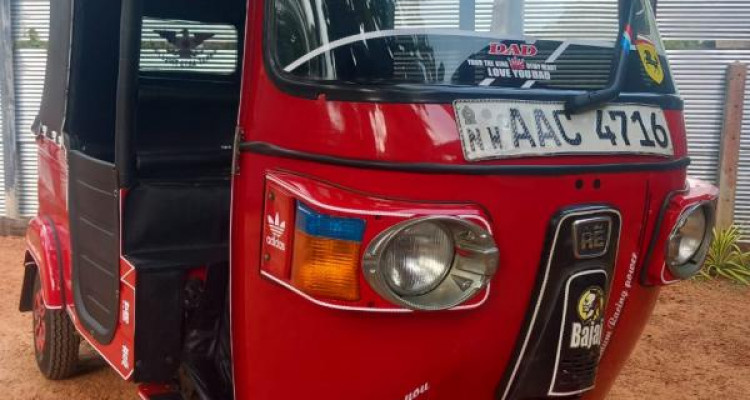 BAJAJ 2013 4 STROKE