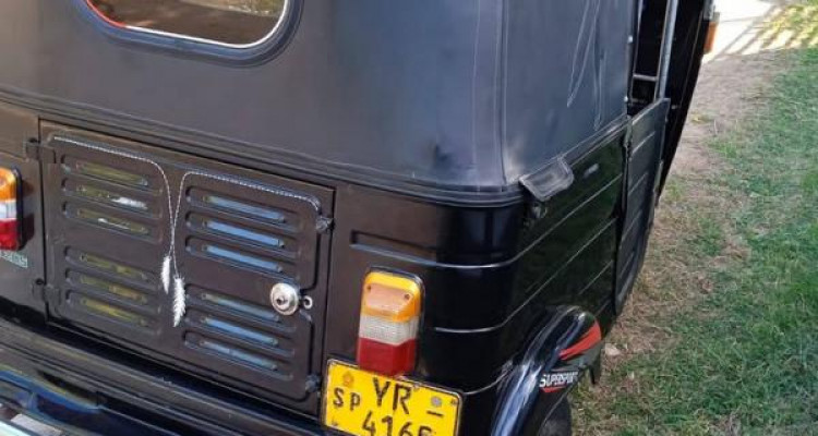 BAJAJ 2011 4 STROKE